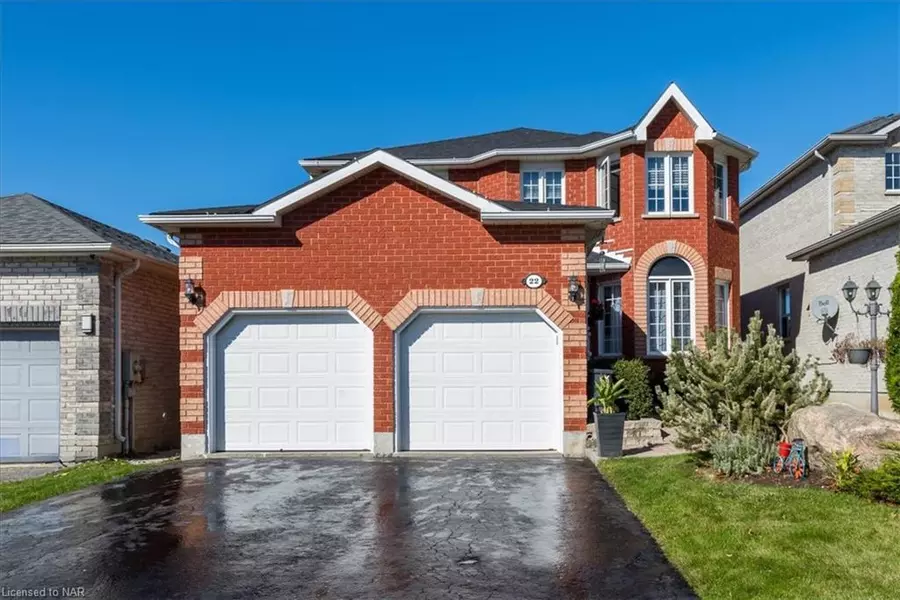 22 Grace Crescent, Barrie, ON L4N 9S8