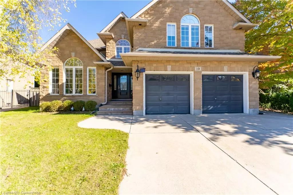 Ancaster, ON L9K 1K7,19 Canter Court