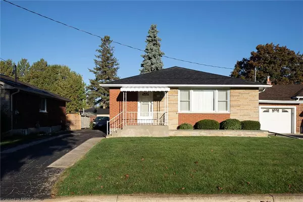 103 Eighth Avenue, Brantford, ON N3S 1C7