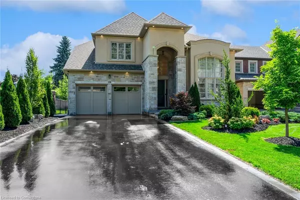 18 Legacy Lane, Hamilton, ON L9G 0G2