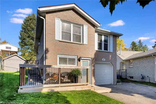 20 Farmington Place, Kitchener, ON N2P 1Y3