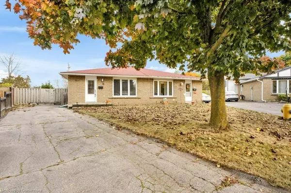 15 Bruce Park Court, Cambridge, ON N1S 4M8