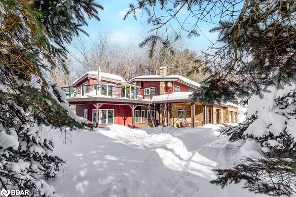 12 Birch Grove Drive, Horseshoe Valley, ON L4M 4Y8