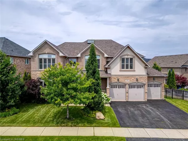 1385 Arrowhead Road, Oakville, ON L6H 7P7