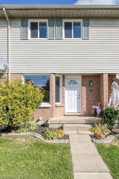 10 Dufferin Street #8, Norwich, ON N0J 1P0