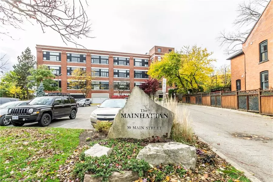 50 Main Street #405, Dundas, ON L9H 6P8