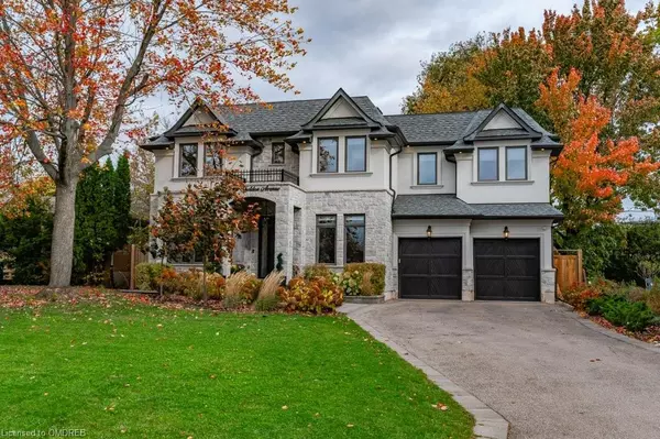 1325 Sheldon Avenue, Oakville, ON L6L 2P9