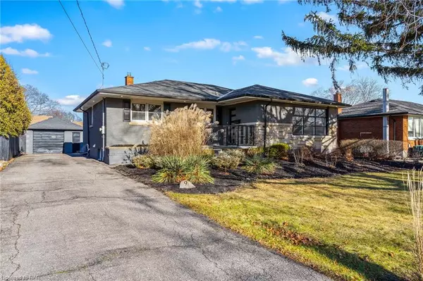 9 Regina Avenue, St. Catharines, ON L2M 3G5