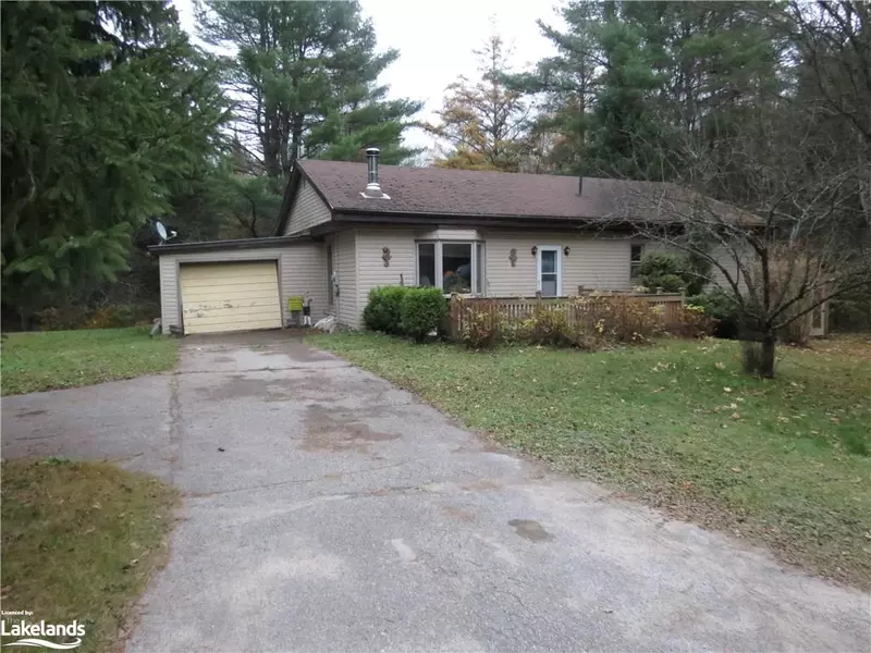 86 Crego Street, Kinmount, ON K0M 1C0