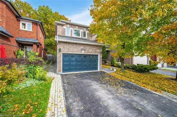 Mississauga, ON L4Z 3T9,5528 Woodchase Crescent