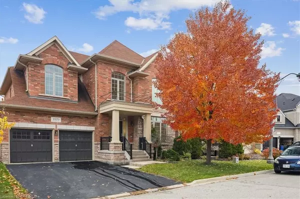 Oakville, ON L6H 7V3,2379 Rock Point Drive