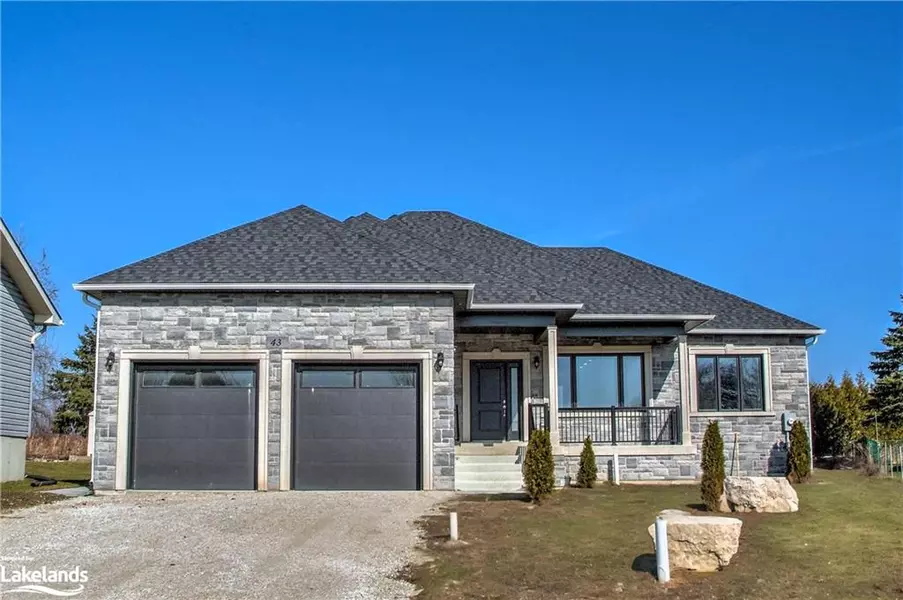 43 Country Crescent, Meaford, ON N4L 1L7