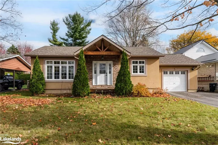 3 Anne Street, Penetanguishene, ON L9M 1K5