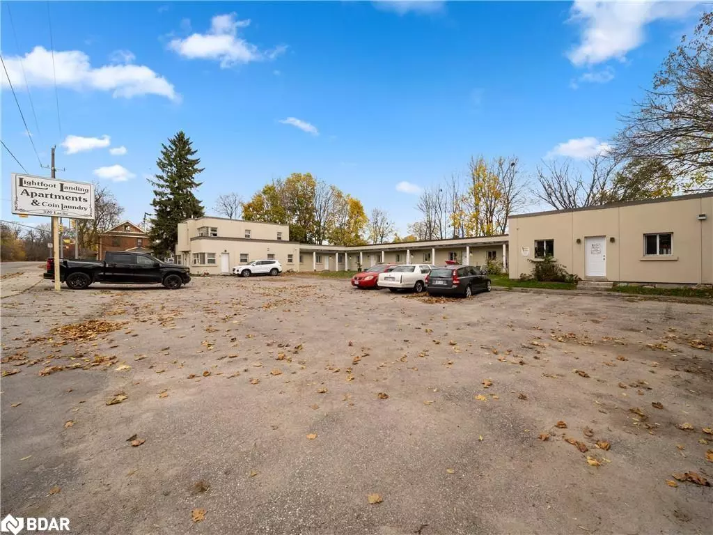 Orillia, ON L3V 4P1,320 Laclie Street