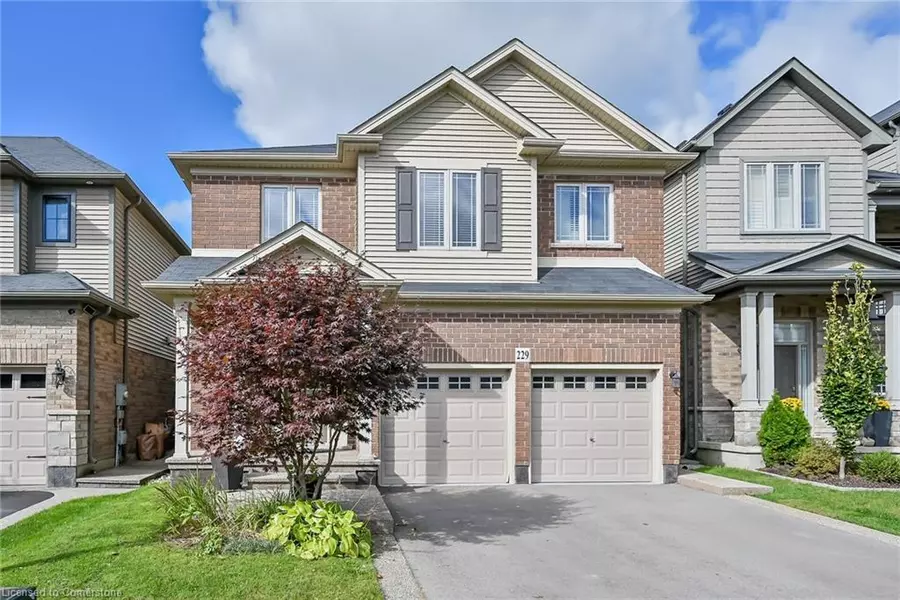 229 John Frederick Drive, Ancaster, ON L9G 0E4