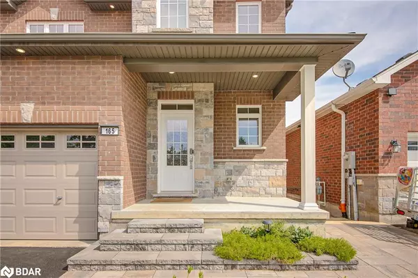 165 Bishop Drive E, Barrie, ON L4N 6X5