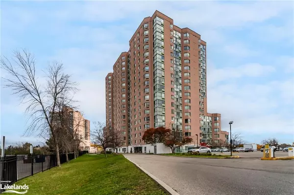 41 Markbrook Lane #614, Etobicoke, ON M9V 5E6