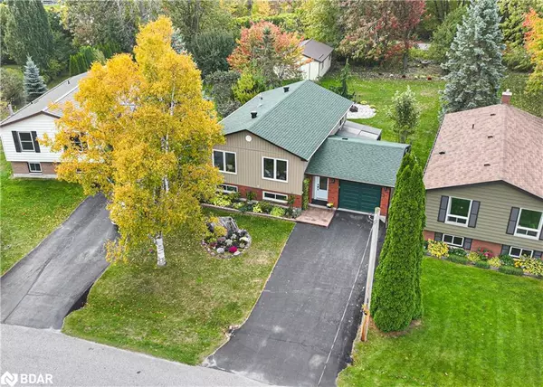 445 Mooney Crescent, Orillia, ON L3V 6R5