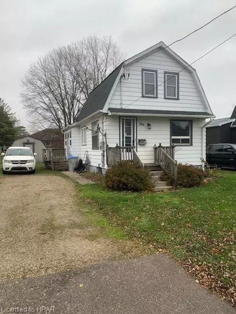 Listowel, ON N4W 1T8,205 Albert Avenue N