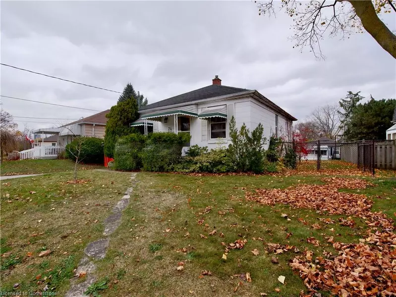 74 St Clair Avenue, Kitchener, ON N2M 3Z4