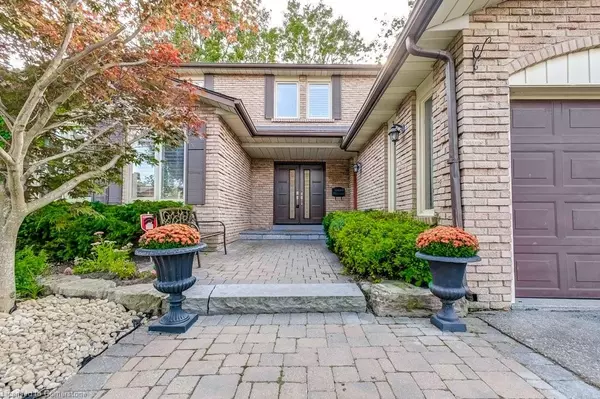 Mississauga, ON L5C 3C3,817 Damien Way