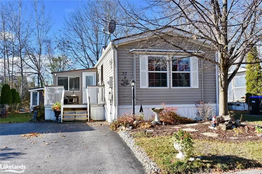 37 Georgian Glen Drive, Wasaga Beach, ON L9Z 1K7