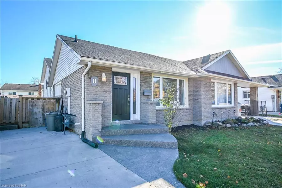 8 Dundee Drive, St. Catharines, ON L2P 3T1