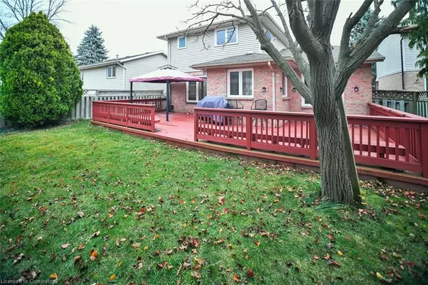 Chatham-kent, ON N7M 6G8,15 Turquoise Court