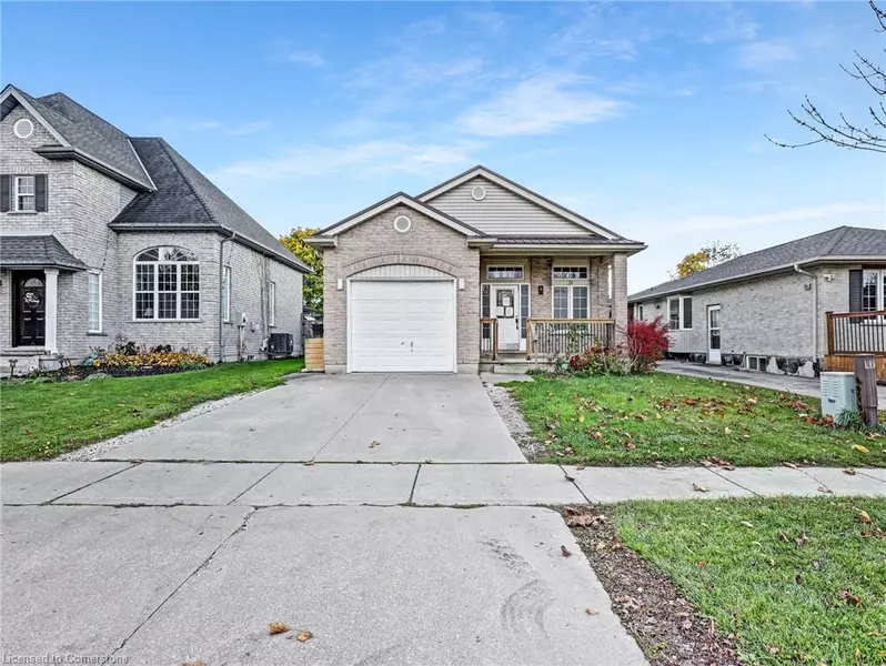 32 Donker Drive, St. Thomas, ON N5P 4J3