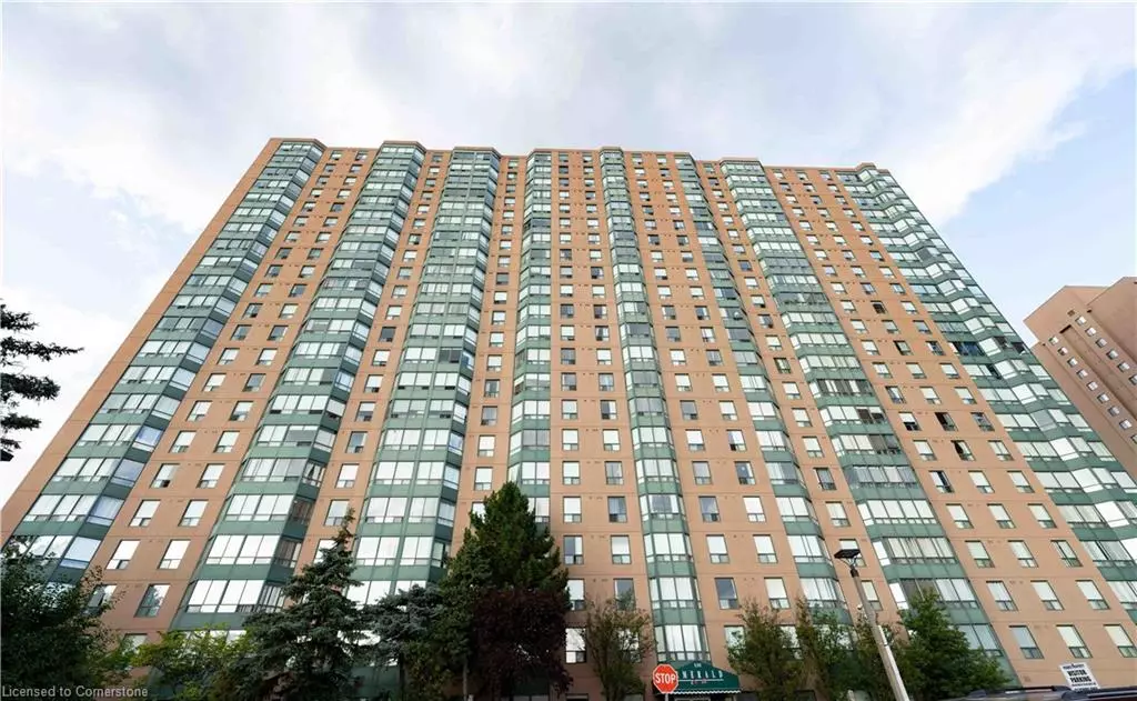 Mississauga, ON L5B 4B1,135 Hillcrest Avenue #215