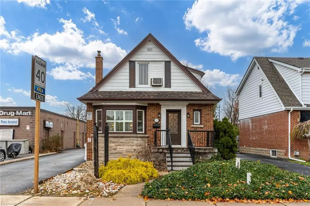 Hamilton, ON L9A 1M1,15 Empress Avenue