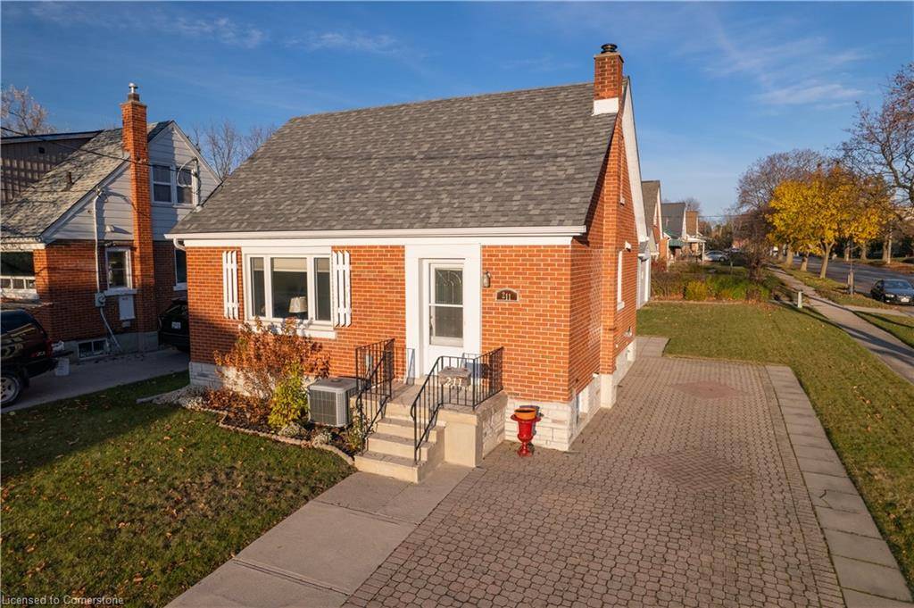 211 Lorne Avenue, Kitchener, ON N2M 3Y6