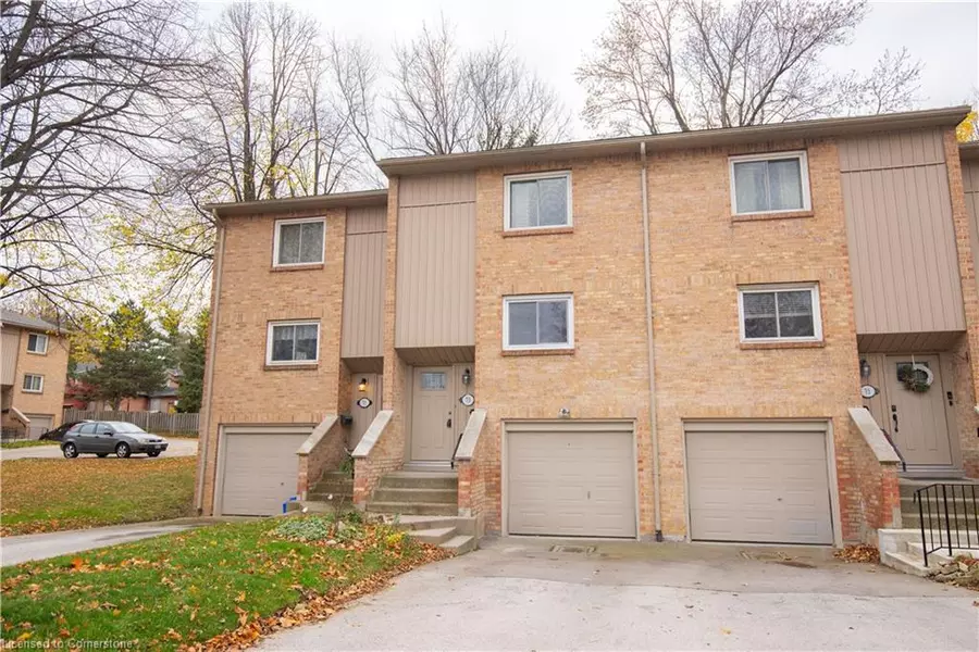 73 Fonthill Road, Hamilton, ON L9C 6T1