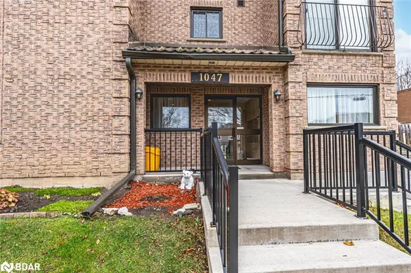 Orillia, ON L3V 3C7,1047 Mississaga Street West #301