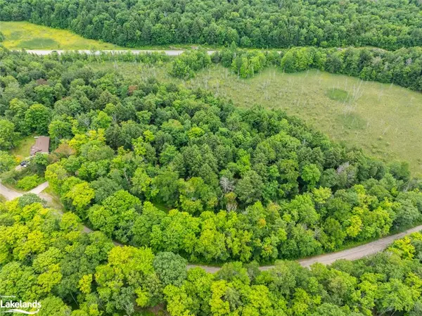 Magnetawan, ON P0A 1A0,131 Moonwing Road