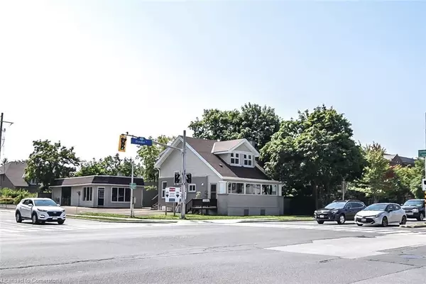 Waterdown, ON L0R 2H0,272 Dundas Street E