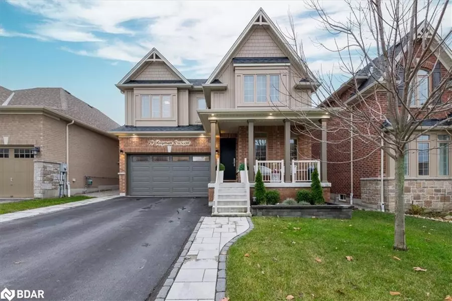 19 Rugman Crescent, Springwater, ON L9X 2A2