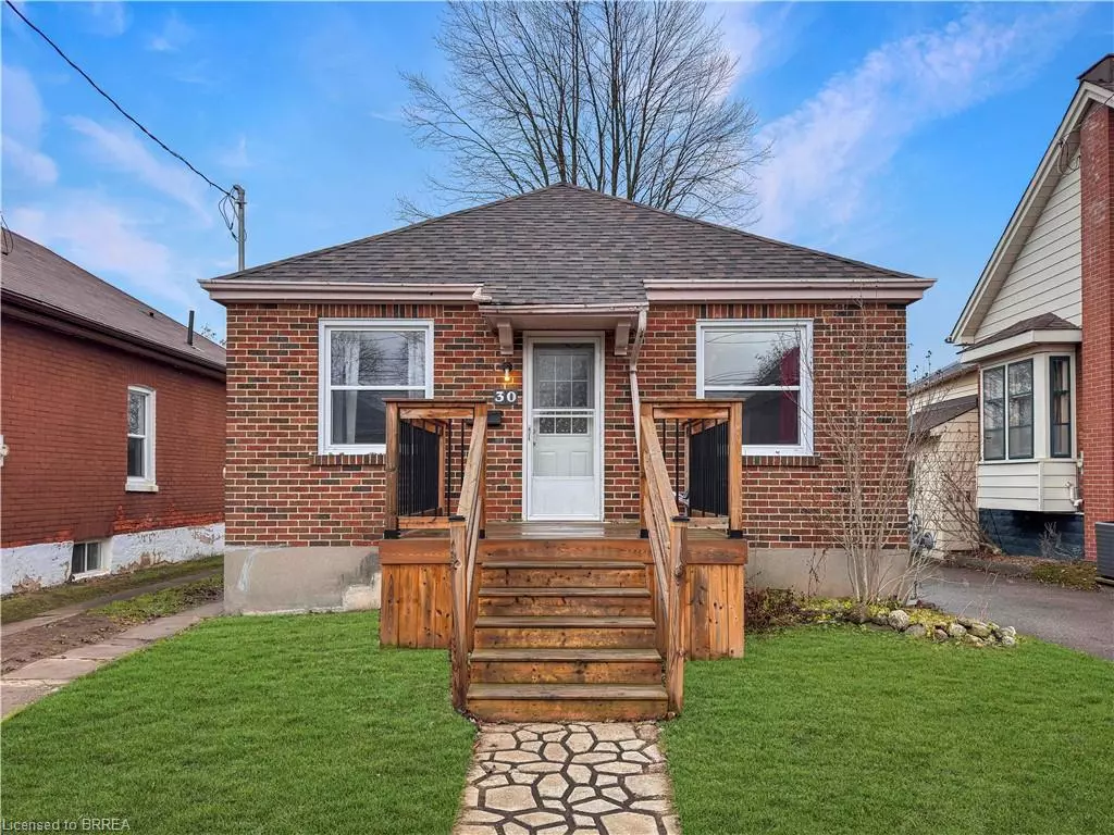 Brantford, ON N3S 1M7,30 Salisbury Avenue