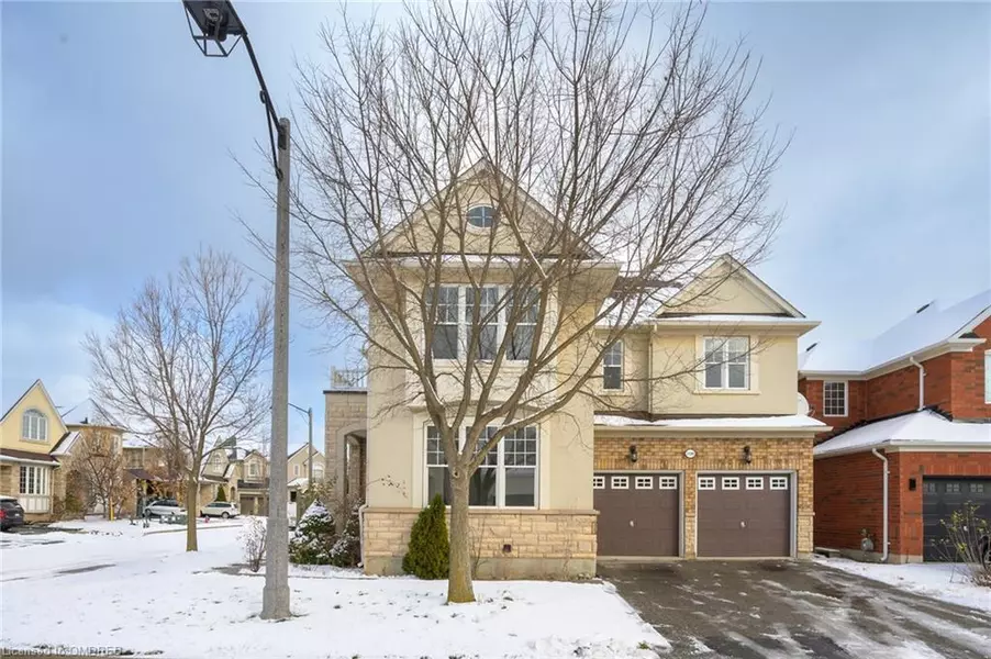 2390 Calloway Drive, Oakville, ON L6M 0C1