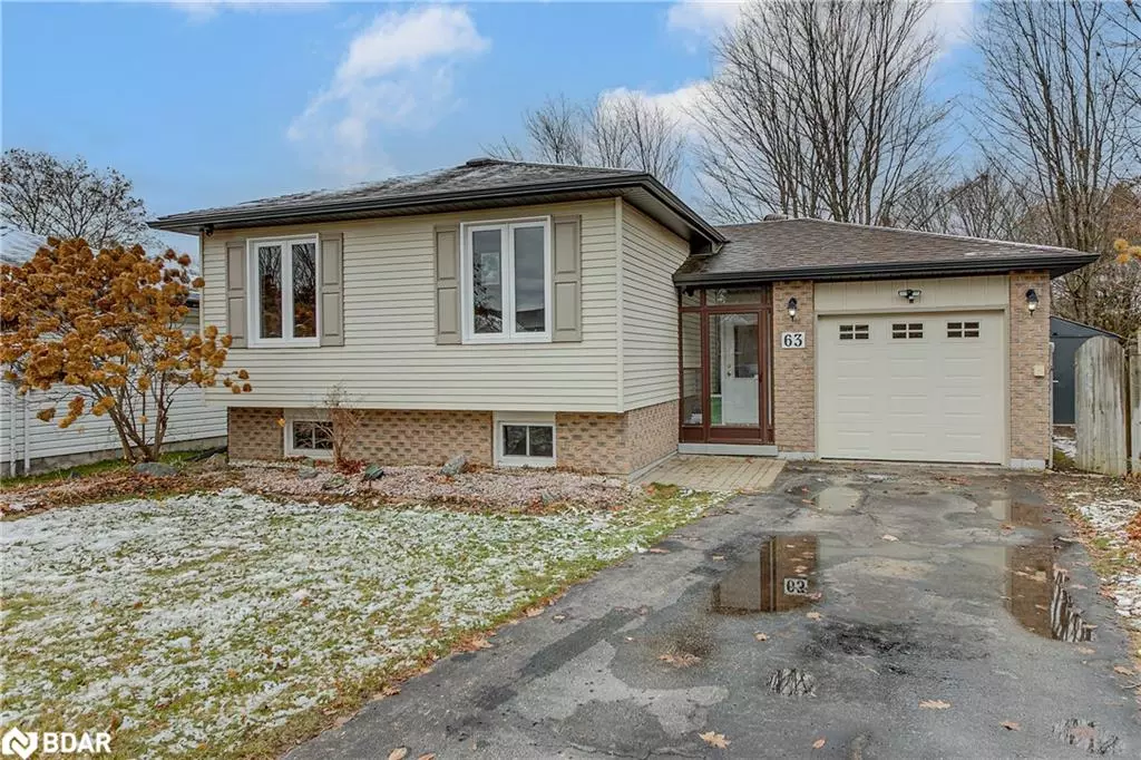 Barrie, ON L4N 5B8,63 Bronte Crescent