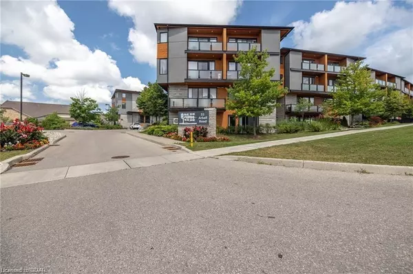 32 Arkell Road #17, Guelph, ON N1L 0L4