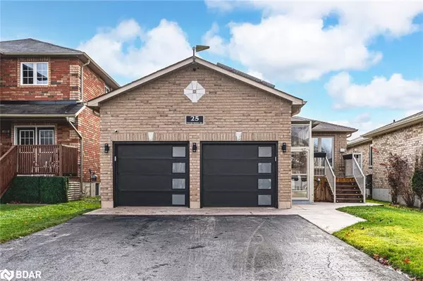 25 Thicketwood Avenue, Barrie, ON L4N 5Y3