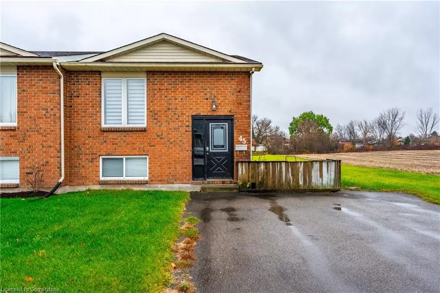 45 Woodland Drive, Welland, ON L3C 7C9