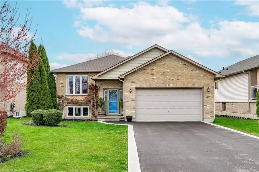 39 Spitfire Drive, Mount Hope, ON L0R 1W0