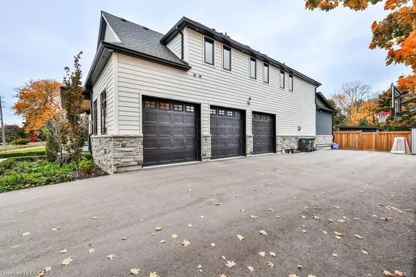 Mississauga, ON L5M 1G1,57 Joymar Drive