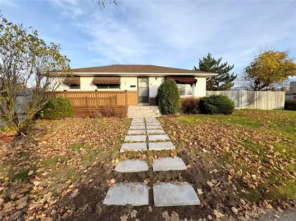 15 Sunnylea Drive, St. Catharines, ON L2M 6A1