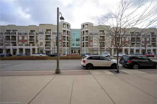 Oakville, ON L6H 0K3,216 Oak Park Boulevard #428