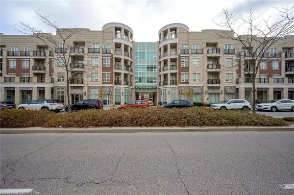 Oakville, ON L6H 0K3,216 Oak Park Boulevard #428