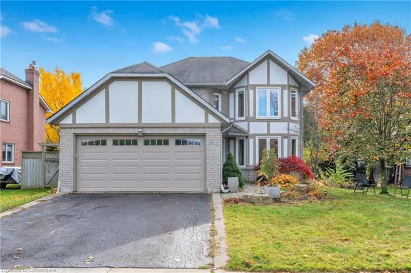 Ancaster, ON L9G 4J7,196 Amberly Boulevard