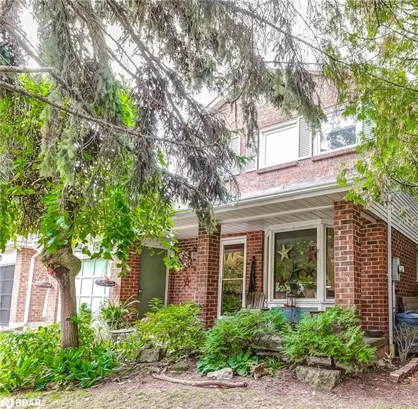 242 Village Wood Road, Oakville, ON L6L 5X2